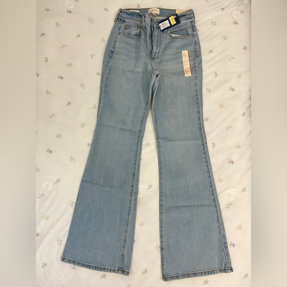Universal Thread Blue Flare Wide Leg Jeans